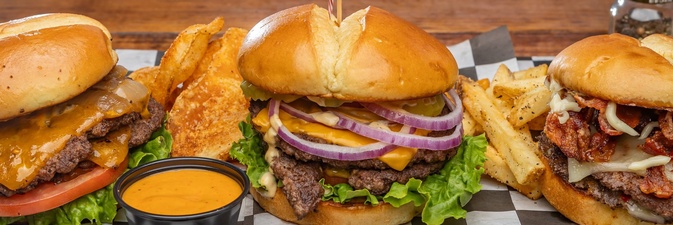 The Camphouse Burger Bar - Long Beach