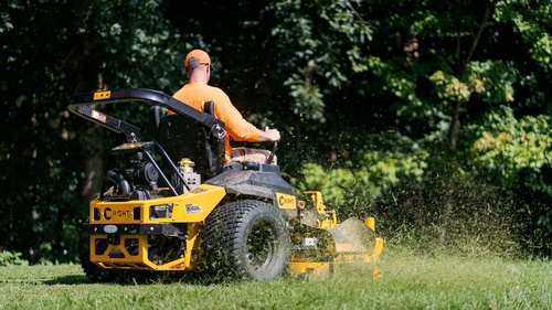 Gallery Image How-to-run-a-lawn-care-business-featured-image.jpg