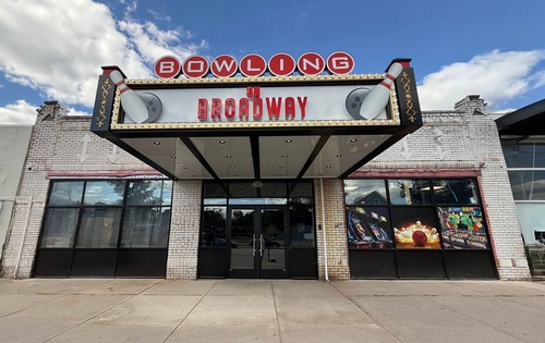 Gallery Image Bowling%20On%20Broadway%20Logo.jpg