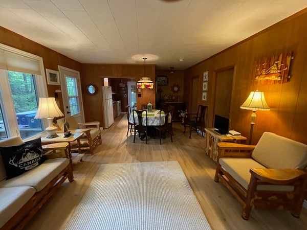 Gallery Image IMG_2213.jpeg