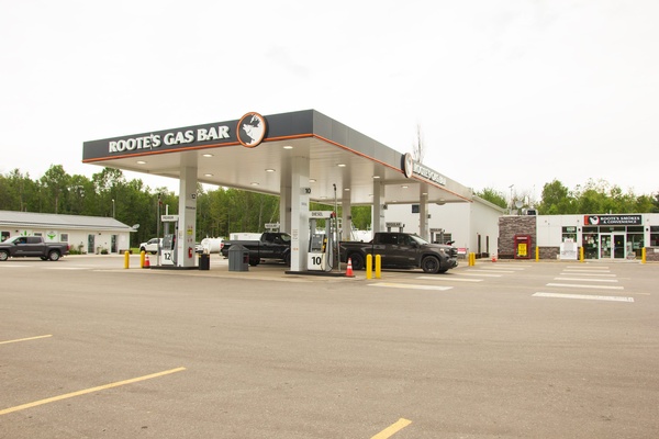 Gallery Image Rootes%20Gas%20Station%20X4_040926-022406.jpg