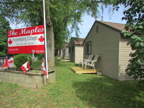 The Maples Cottages Of Port Elgin Cottage And Cabin Parks