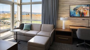 Gallery Image ri-mrysr-sofa-details-37132_Wide-Hor.jpg