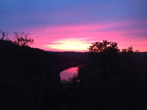 Eureka Springs Riverview Oasis