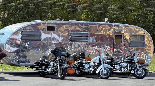 Gallery Image 476910741_1058229332778753_7760277696927618184_n.jpg