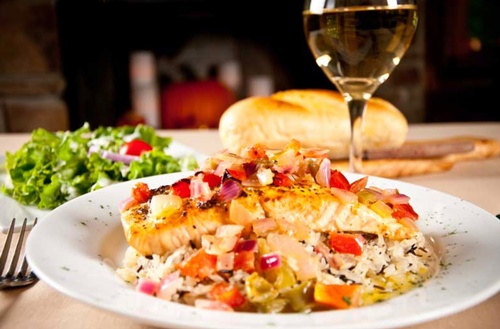 Gallery Image gaskins-cabin-steakhouse-plate-5.jpg