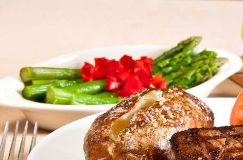 Gallery Image gaskins-cabin-steakhouse-plate-9.jpg