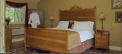 Gallery Image Heartstone-Inn-victoria-suite-1.jpg