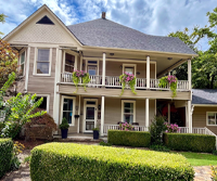Heartstone Inn & Cottages