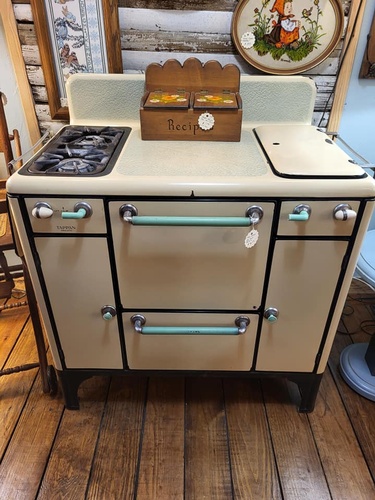 Gallery Image 481766374_1205054047991361_4793603504055634700_n.jpg