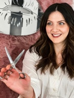 VIVID HAIR STUDIO LLC