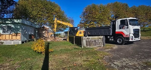 Gallery Image 180f1415-eb76-4cca-a148-1b969a808e4f.jpg