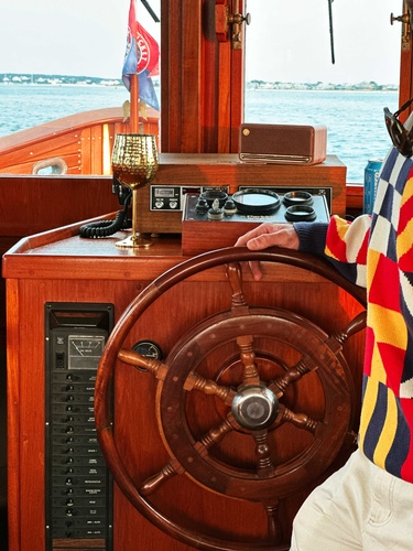 Gallery Image KristyNewEngland-NantucketTugCo-28.jpg