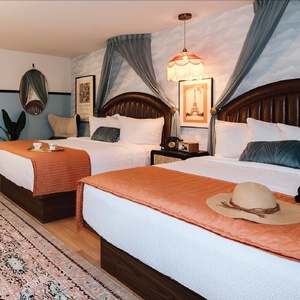 Uncommoner Hotel