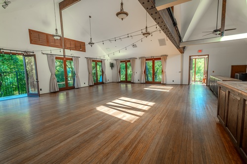 1909 Venue Topanga
