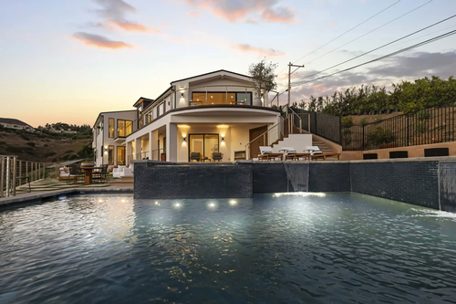 Gallery Image Trancas%204.png