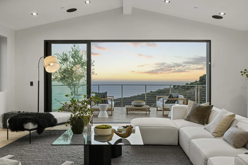 Gallery Image Trancas%207.png