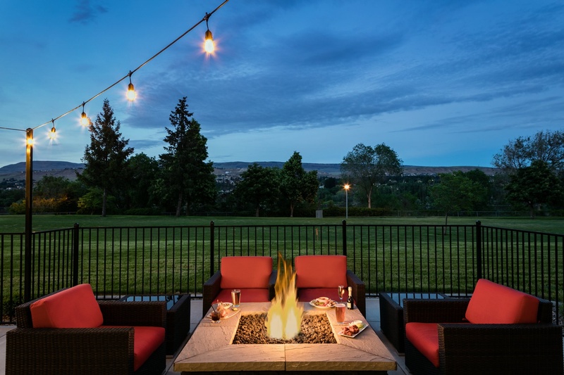 Gallery Image patio1.jpg