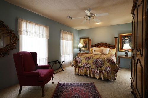 Innkeepers Suite with full bath
