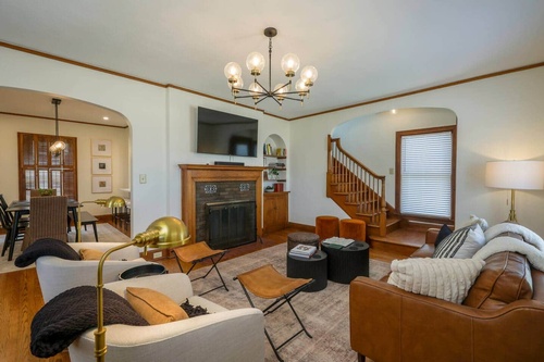 Gallery Image living%20room.jpg