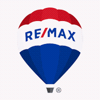 RE/MAX Group One Realtors