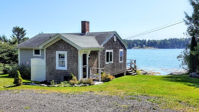 Shorefront Spruce Head Cape Cottages