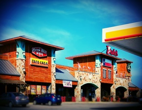 Duke's Travel Plaza