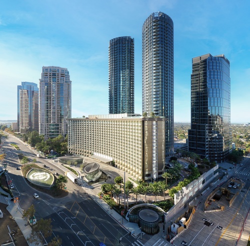 Gallery Image RIOS_Century_Plaza_Hotel_00920_00_RIOS_N2.jpg