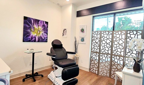 Gallery Image treatment-room.jpg