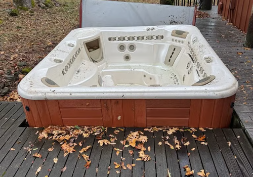 Gallery Image hot-tub-removal.png
