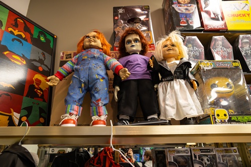 Giantman Comics - Washington Center Plaza, New Castle, PA