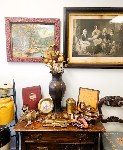 Echoes of Time Antique Shop New Castle, PA