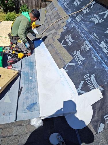 Gallery Image iron%20head%20gallery%204.jpg Gallery Image iron%20head%20gallery%204.jpg