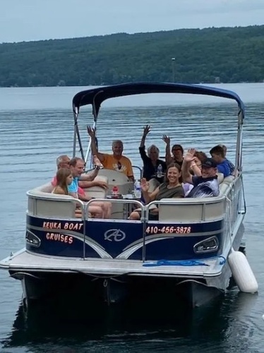 Gallery Image Keuka%20Boat%20Cruise%206.jpg