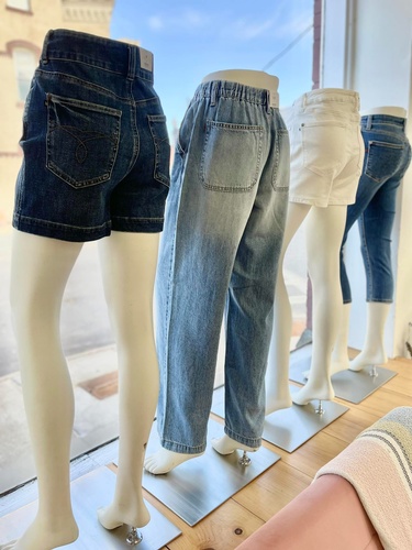 Gallery Image Simplicity%2014_020426-020935.jpeg