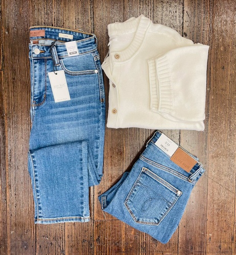 Gallery Image Simplicity%204_020426-020148.jpeg