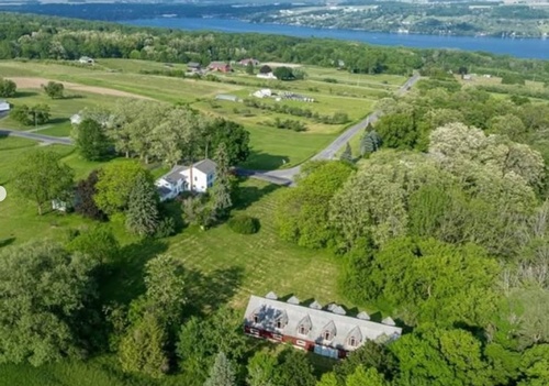 Gallery Image Oak%20and%20Anchor%202.jpg