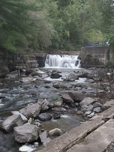 Gallery Image outlet%20trail%202.jpg