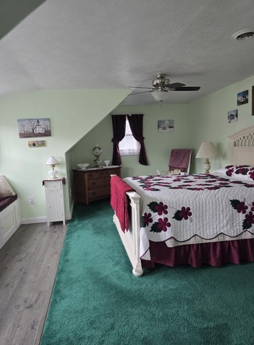 Gallery Image Los%20Gatos%202_010426-035501.jpg