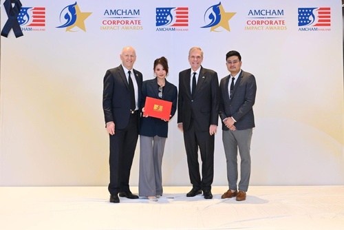Gallery Image GQ_CSR_GOLD_AMCHAM.jpeg