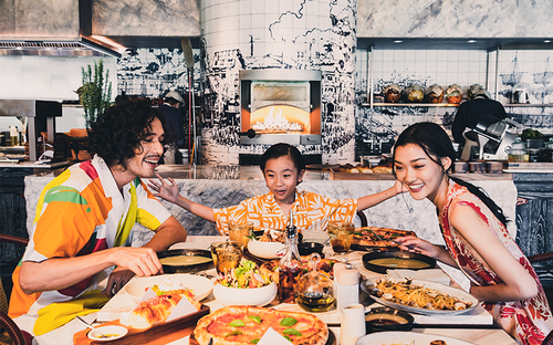 Gallery Image AMCHAM%207.png