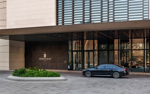 Gallery Image RC_BKKRB_Arrival_Hall_Driveway_260126-083028.jpg