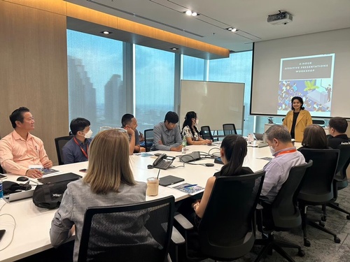 Gallery Image 14_Lixil%206-Hour%20Effective%20Presentation%20Workshop.jpg