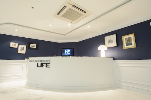 Gallery Image PF5_8002.jpg