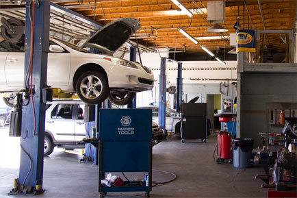 Gallery Image Eaton-Automotive-Car-Repair.jpg
