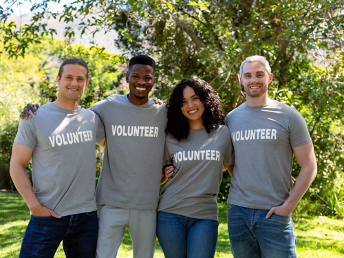 Gallery Image Volunteer.png