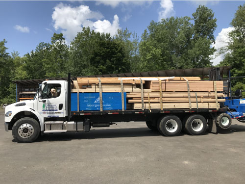 Gallery Image Genesee_Lumber_makes_lumber_delivery_and_building_material_delivery_to_Batavia._NY_Buffalo._NY_Rochester._NY_and_the_entire_Western_NY_Region_141122-122046.jpg