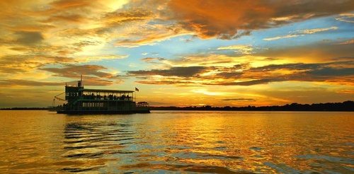 A one-of-a-kind way to experience the Mount Dora area from the water.