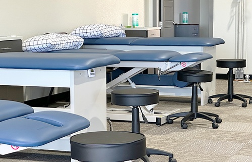 Gallery Image Tables-Ovation-Physical-Therapy_301024-043011.jpg