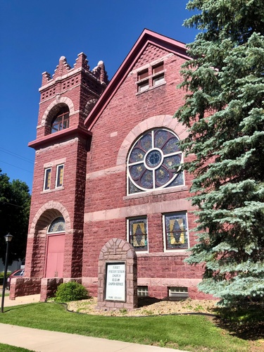 First Presbyterian Church of Pipestone (photo by Erica Volkir)